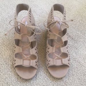 Nude BP. Wedges